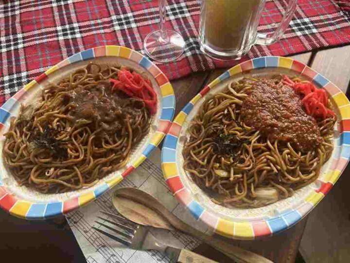 カレー焼きそば・ミート焼きそば