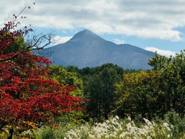 磐梯山と紅葉