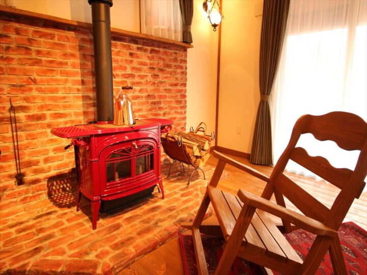 しゃくなげ24号館薪ストーブ